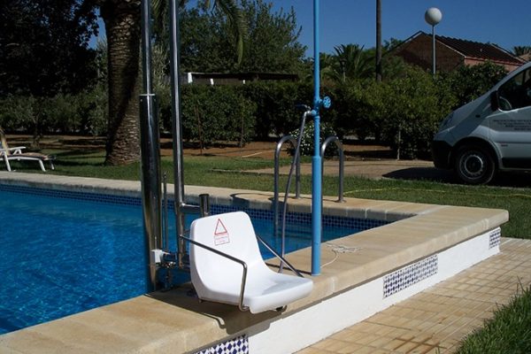 Elevador-hidraulico-para-piscina-3_METALU-TURIA