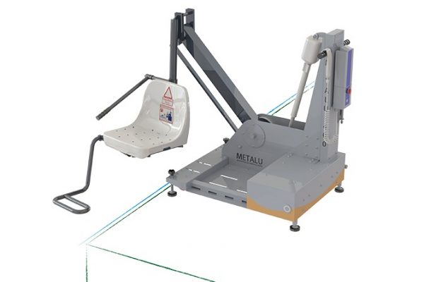 Elevador-de-bateria-portatil-para-piscina-1_METALU-400